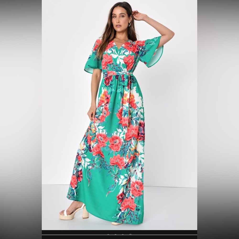 Lulu's Floral Maxi Dress
